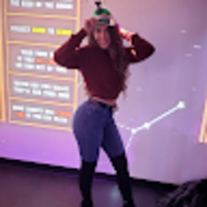 Meet your Posher, Cait